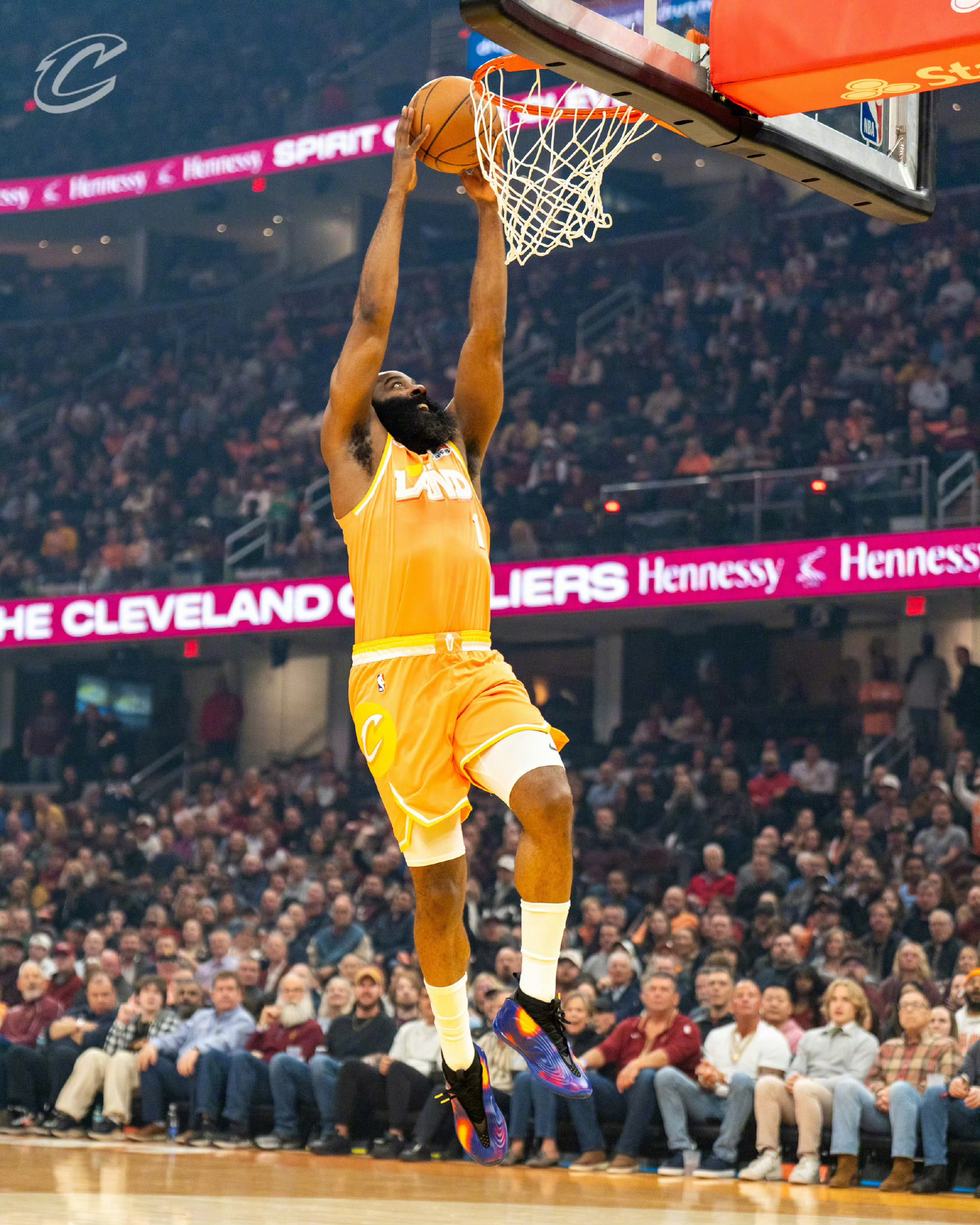 老登还能扣  哈登