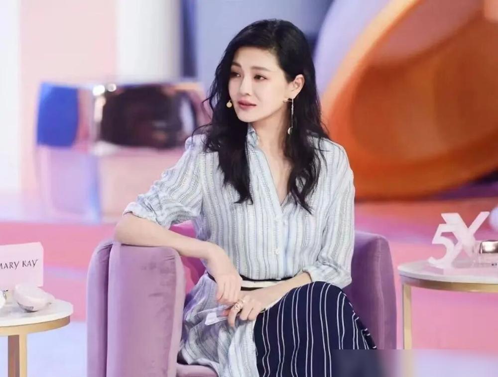 伊能静太绝了！情人节发文怒挺儿媳，这波高情商操作，她前婆婆看了得气晕？
 
想当