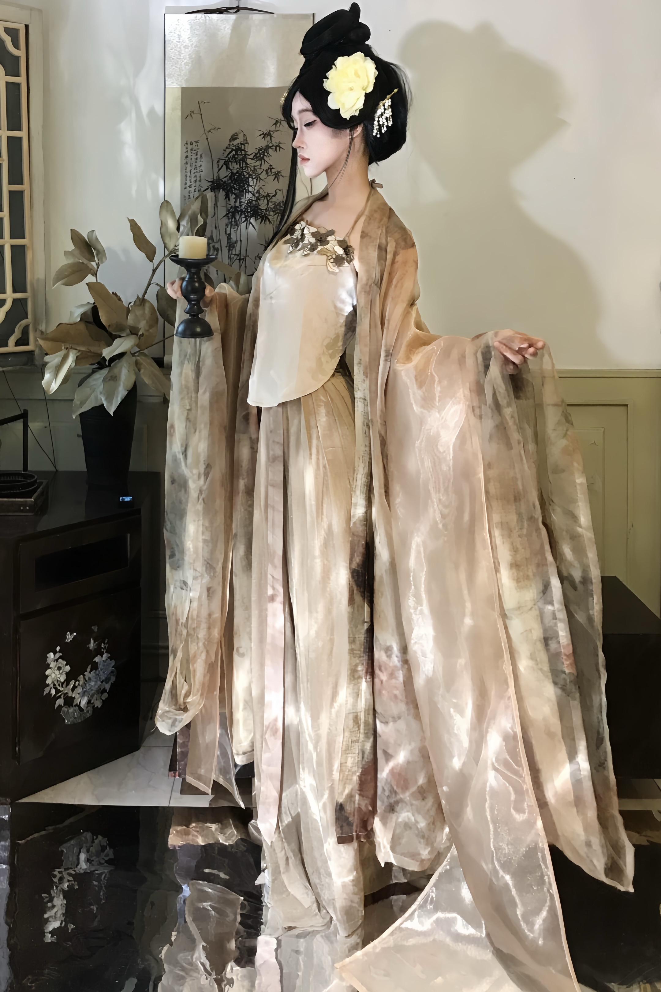 落寞深闺 不知相思滋味 只为你憔悴.一款四色 给我的感觉完全不同…