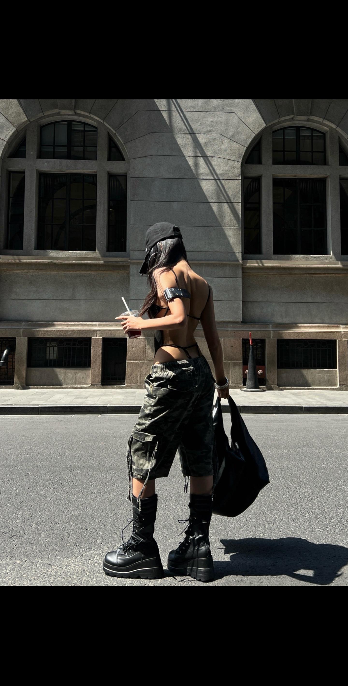 我行我素。