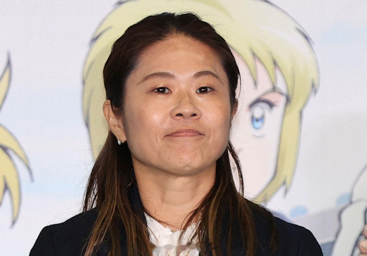 澤穂希入选日本足球名人堂，历史上首位70后入选者，最近入选的好几个都是女足球员，
