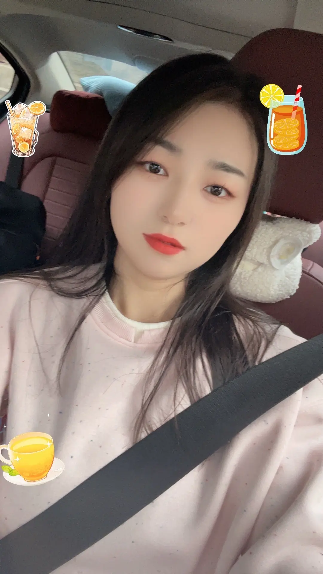 成年人的独处，并非孤独，更非寂寞，是心灵深处的宁静，精神世界的丰富；是...