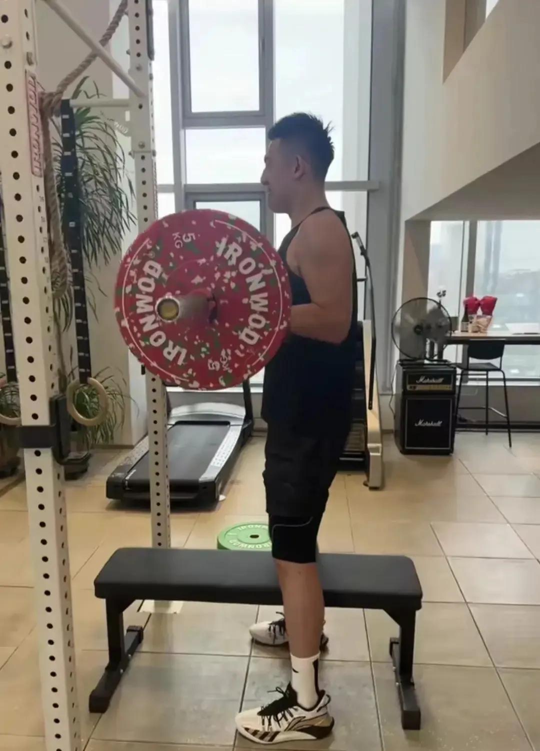 付豪这样练，怪不得体能会下滑这么厉害[吐血][捂脸]

本赛季的比赛结束之后，辽