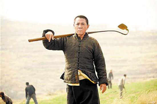 农民到底多大岁数才能真享清福，这还真没个准数。政策上，60岁能领养老金，可多数地