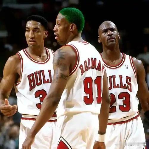 NBA历史上仅出现过五次三连冠！现役马刺队未来能做到吗？

1. 湖人（1952