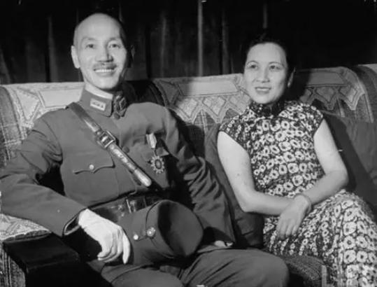 1943年，宋美龄给戴笠下命令，要他帮自己除掉一人。戴得知目标后，吓了一跳，不敢