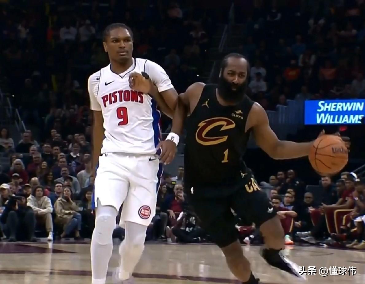 很难！奥萨尔谈防守哈登：

“防守哈登很难。”

“他非常聪明。”

“擅长制造