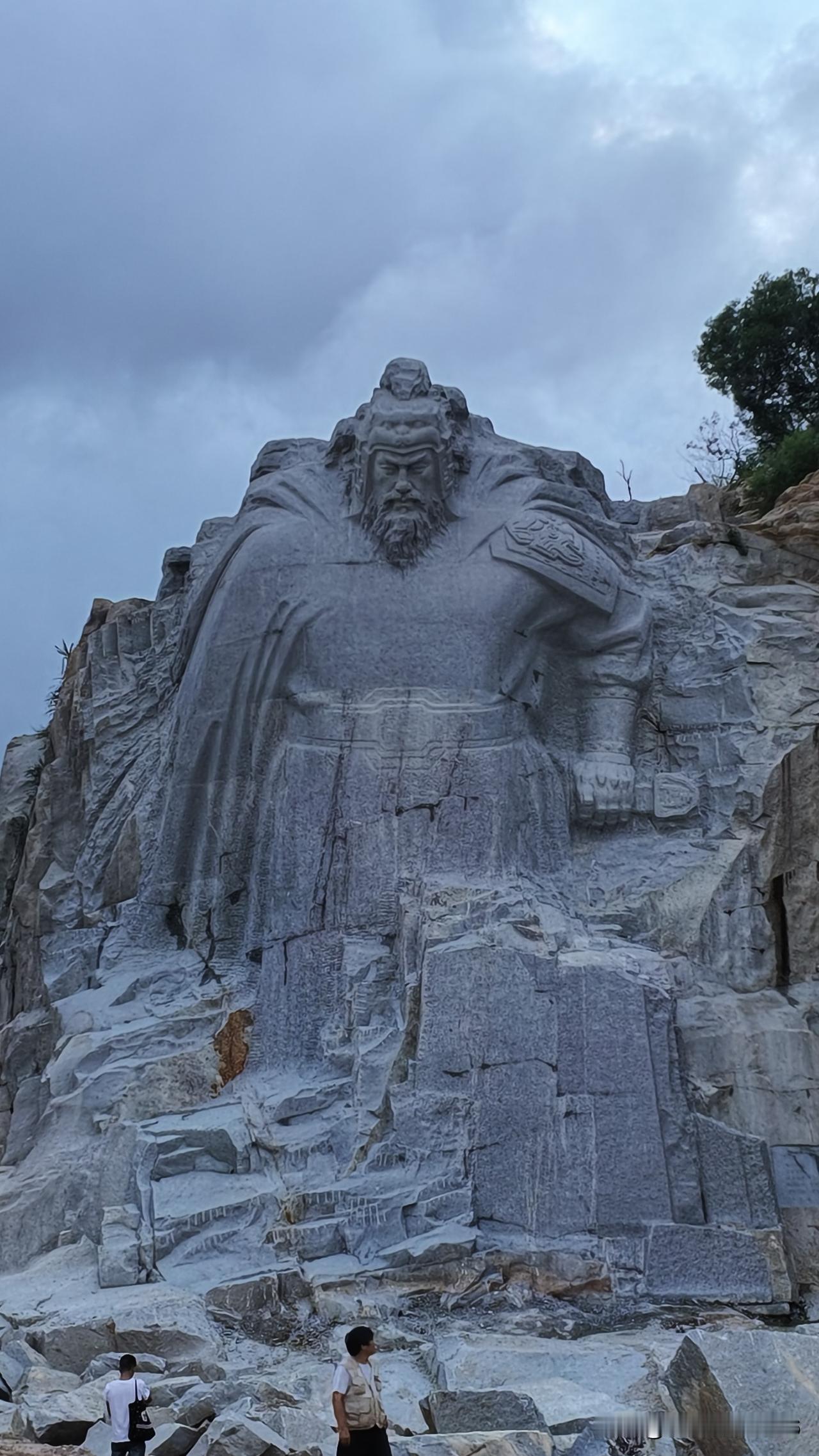 发一张你们相册里拍摄的火烧云