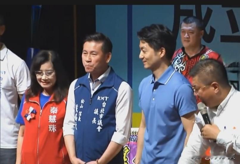 秦慧珠上绿媒批评蒋万安对自己发的简讯不读不回，还称下一步不排除被蒋万安封锁，可造