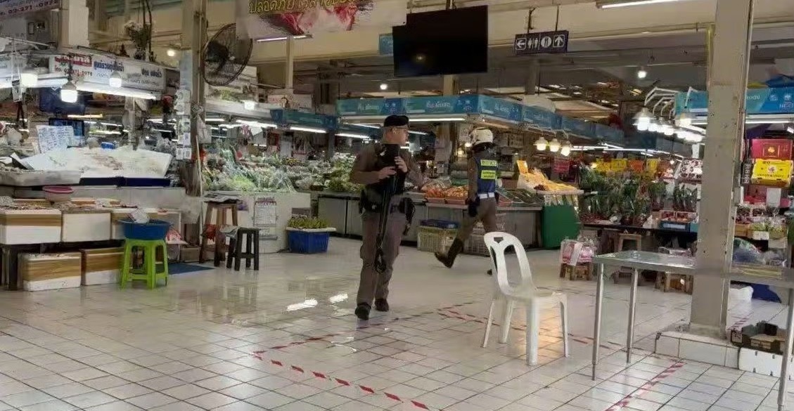 泰国曼谷市场发生枪击事件，已致4人死亡…泰首都枪击事件已致4人死亡 ​​​