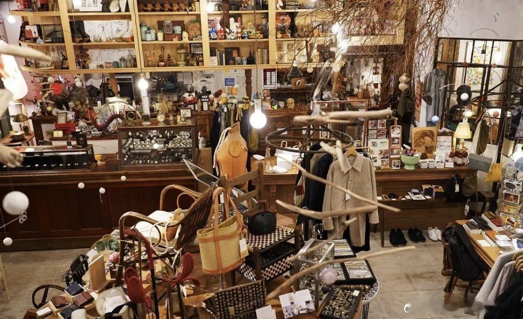 告诉你一个购物技巧！消费者当日领取的大额消费券、补贴券、万元官方补贴、品类券等在