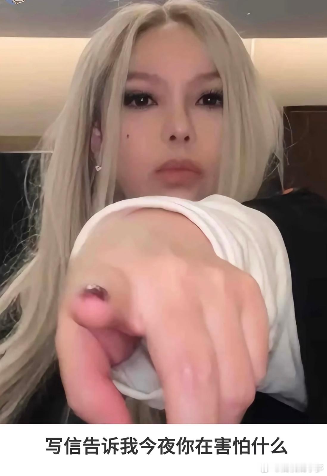 中元节很适合表白啊   被拒绝了就说鬼上身了 ​​​