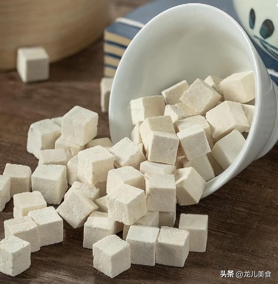 白开水里加它，湿气没了，睡眠好了，脱发也少了，皮肤白，快试试
 
很多人常被身体