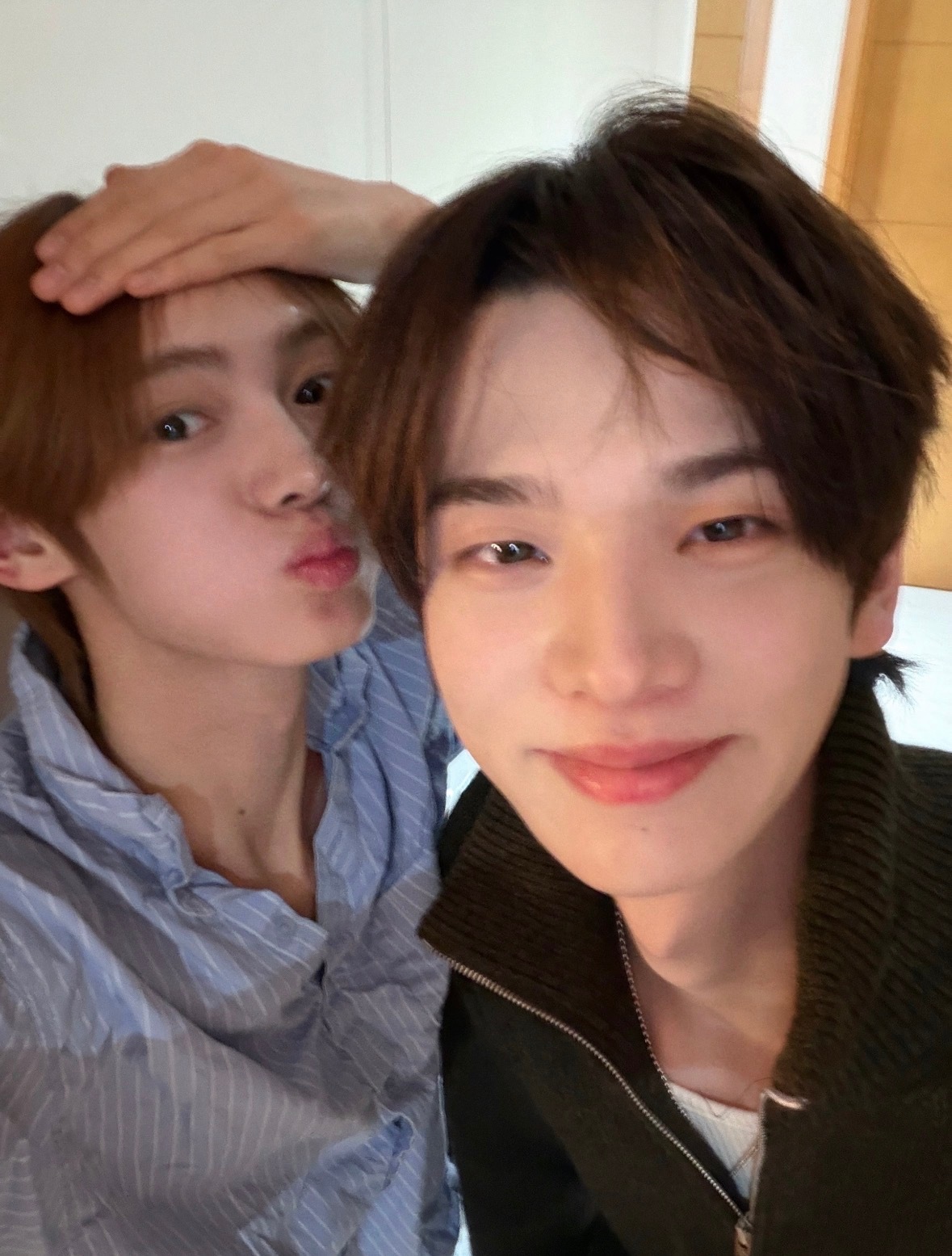 锐因公主抱了！🥰是精致的脸庞♡.: 🐚 ⭒是伟大的神颜𓂂𓈒𓏸 ˚‧❄️