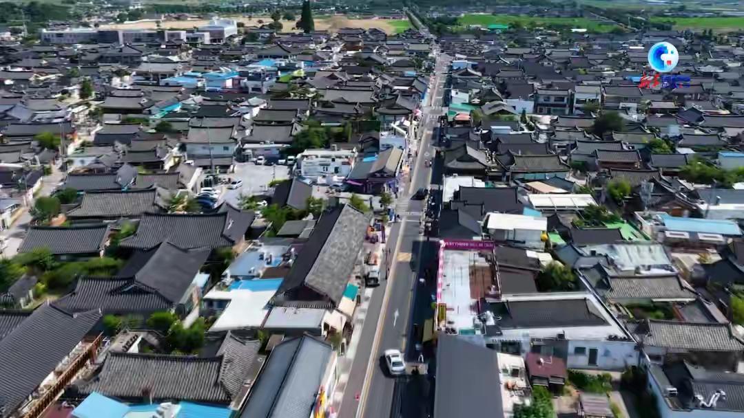 博鳌亚洲论坛理事长、联合国前秘书长潘基文日前在首尔接受新华社专访时表示，当前多边