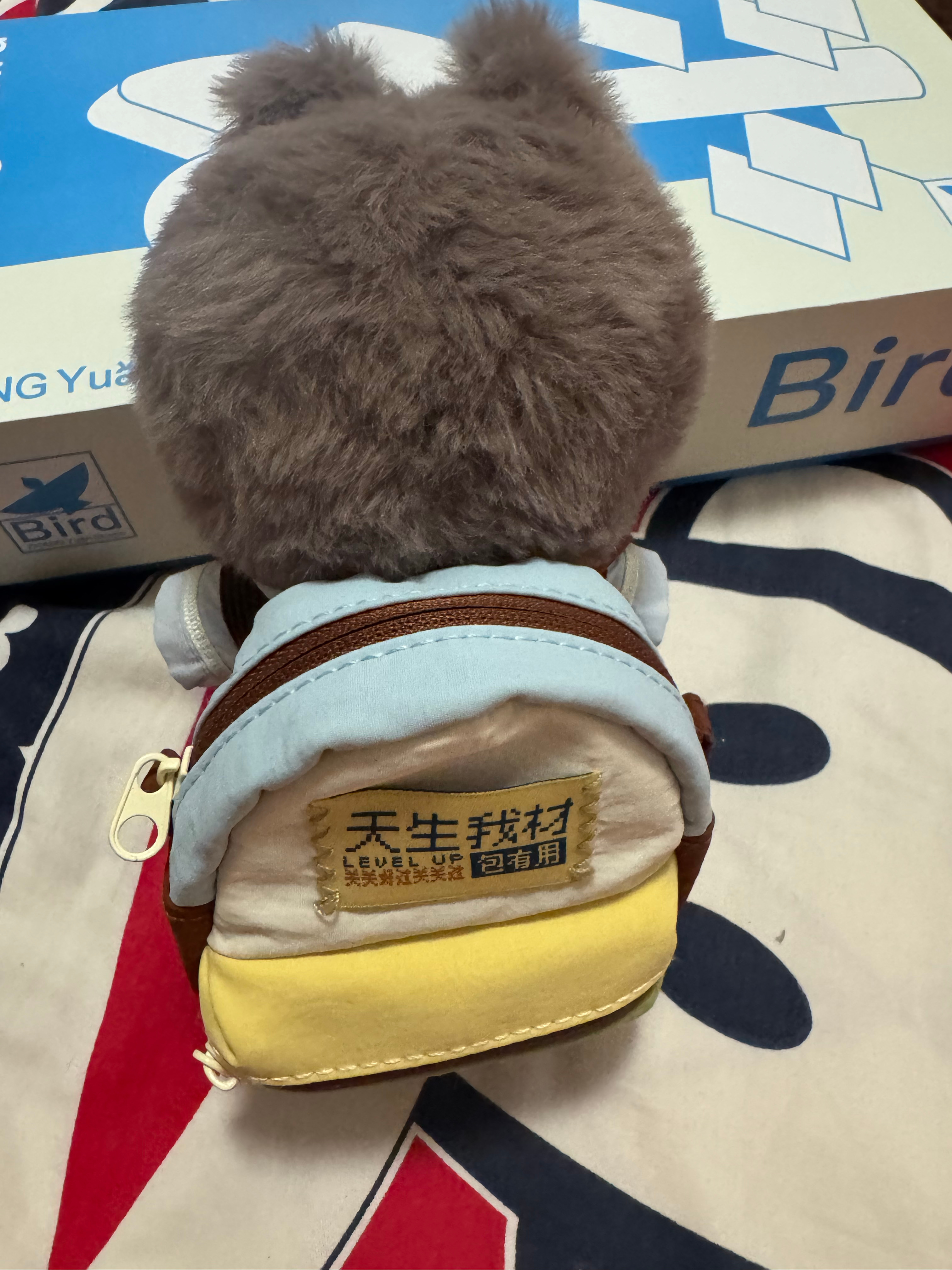 小小年纪背起大大书包小小年纪被装进书包 