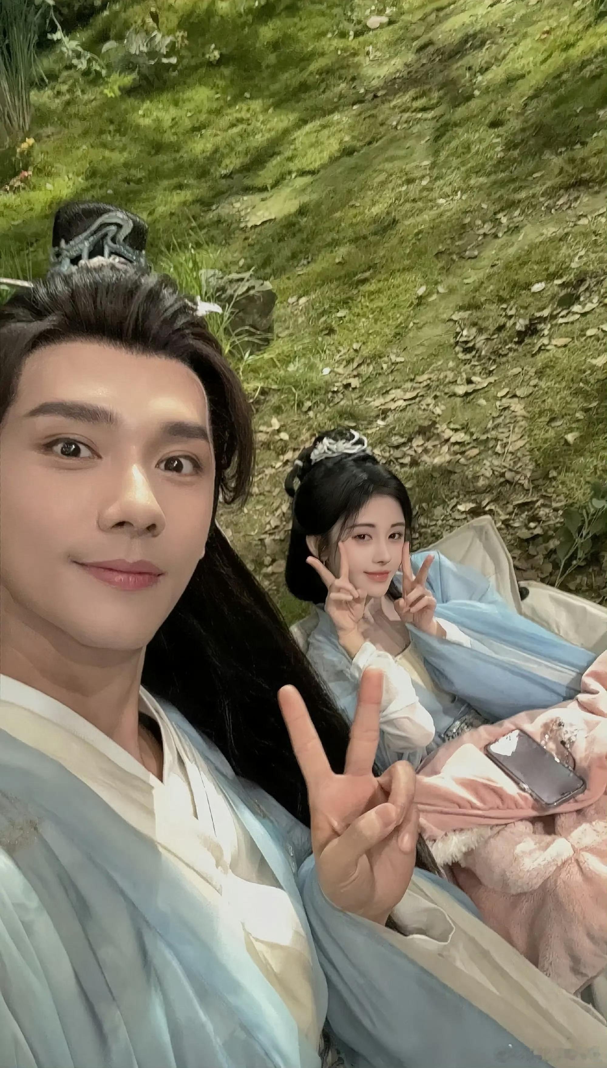 jjy鞠婧祎苏绿夏jjy鞠婧祎万花世界 .你的出现 我的世界又多了一束光૮⑉･-