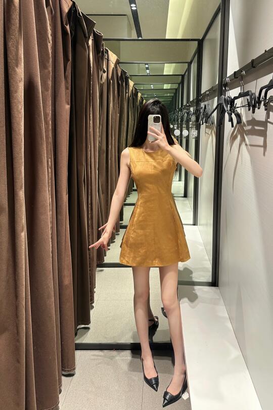 掐腰显瘦的一条绝美裙子👗