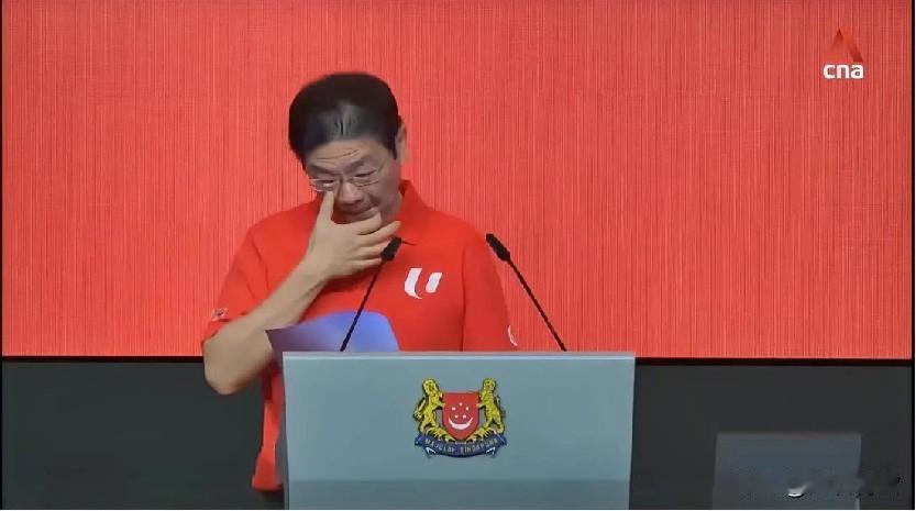 有一个细节，说明了新加坡总理黄循才在五一群众演讲大会上当场落泪是一种情绪表演！
