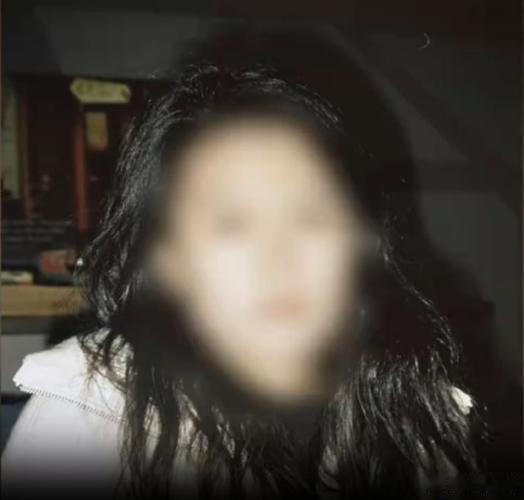 中国籍女医生在柬埔寨诊所内遇害47岁中国籍女医生林扎，在金边朗哥区"紫云诊所"把