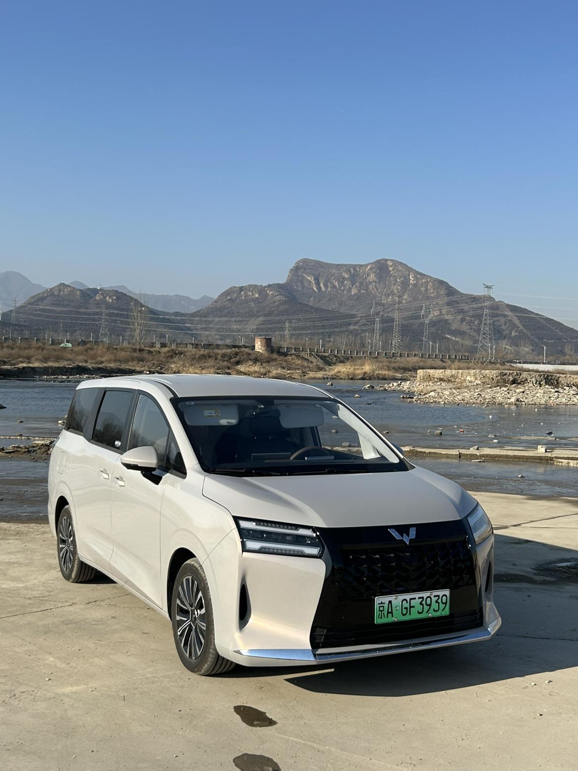 我的星光730提车已经快3个月了，总里程已经4600多公里了，看仪表里面，纯电里