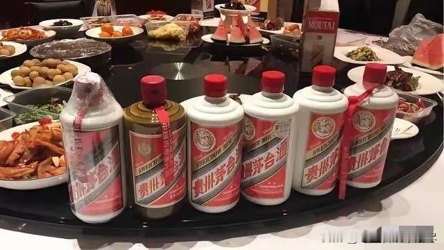 杭州酒局带给普通人的几点震撼：

第一：桌上几千一瓶的茅台可以随便喝！

第二：