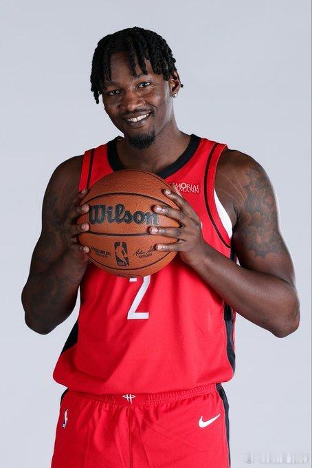 伤病更新 ⬇️- 芬尼.史密斯现在“开始逐步加强训练”，已经在训练中进行实战对抗