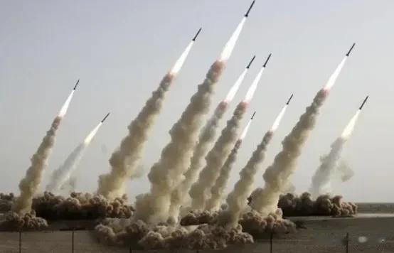 俄方正式下达“逐客令”，美方当场低头“认错”，普京的决定直戳乌军“命门”！

最