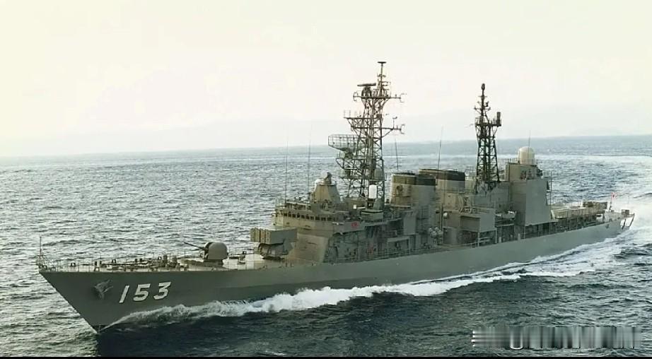 日本朝雾级驱逐舰：曾是“八八舰队”主力

日本初雪级驱逐舰因为上层用了铝合金，马