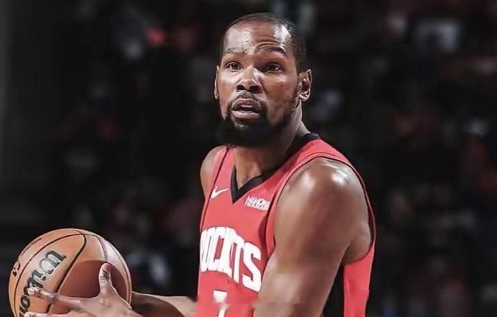 火箭负于湖人，再次让人看清现实：今年恐怕又是一轮游。原本觉得，西部前六中火箭唯一