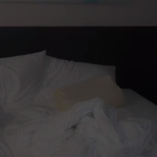 还是觉得他给自己买一个黄色小枕头是一件很萌的事情…想起来这人睡觉的时候还喜欢埋脸
