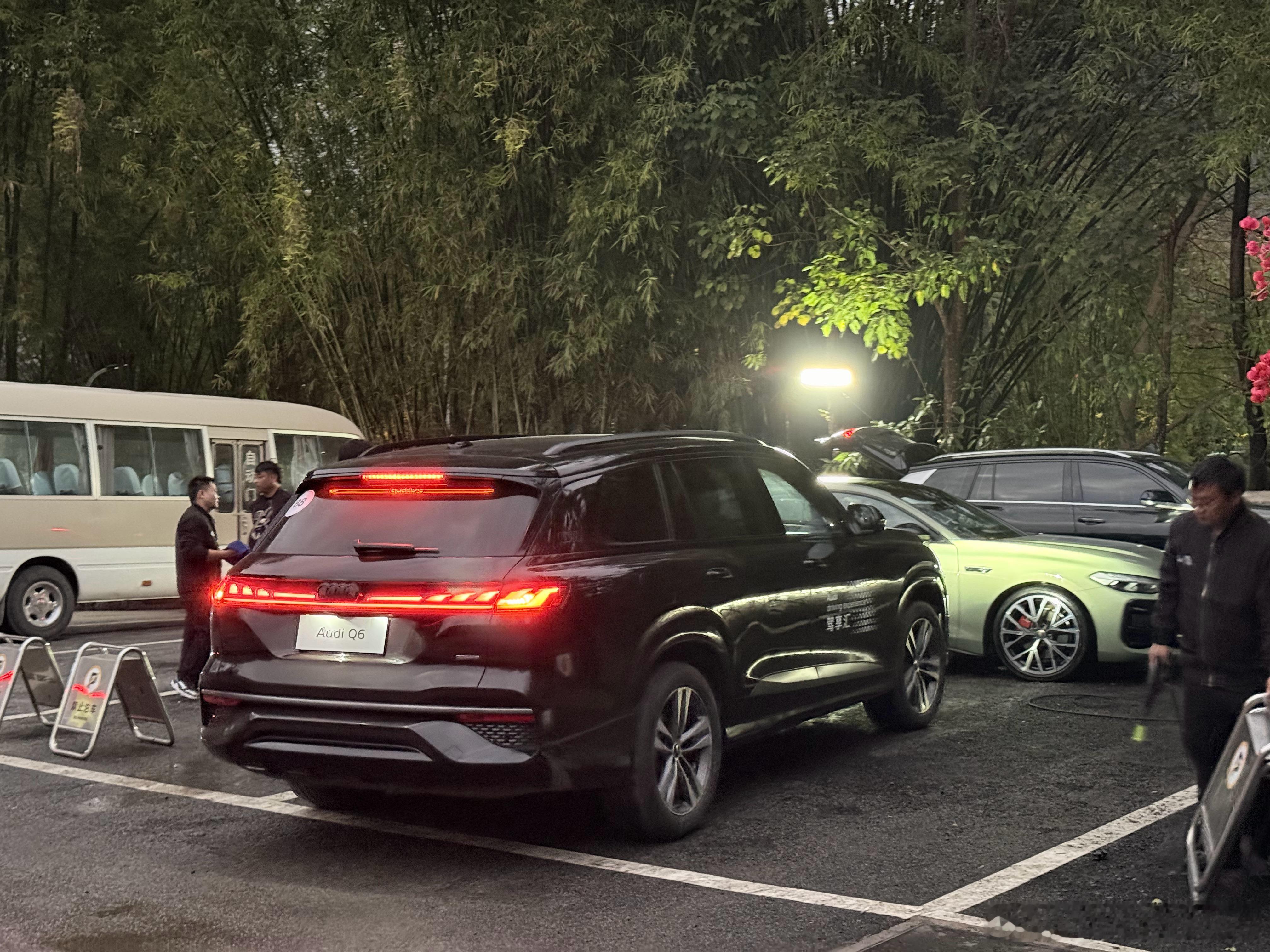 偶遇上汽奥迪在崇左明仕田园这整活动难怪来的时候路上蛮多A5L组队在跑 崇左·明仕