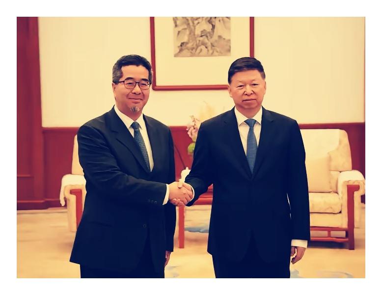 国民党两岸事务换新人！萧旭岑访天津接棒，后续交流有看头？
 
最近两岸交流圈有个