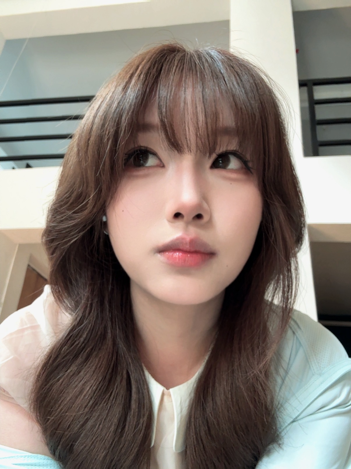 收拾房间终于把我的富士拍立得翻出来了下午就拿这个这个给小卡拍照嘿嘿嘿 