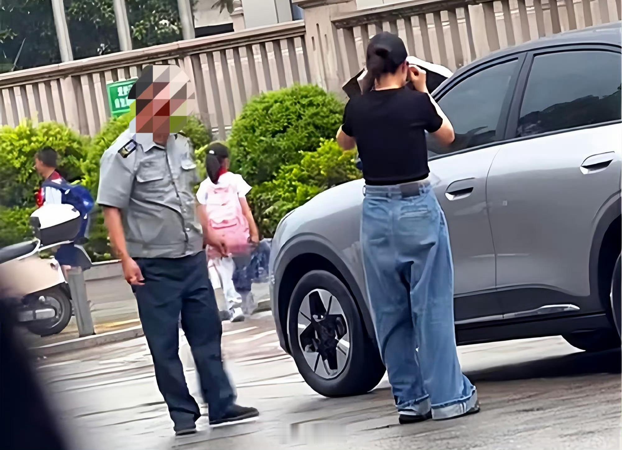 男保安掌掴女司机事件反转昨天看到这事的时候，就没敢轻易发表评论，因为完全看不到前