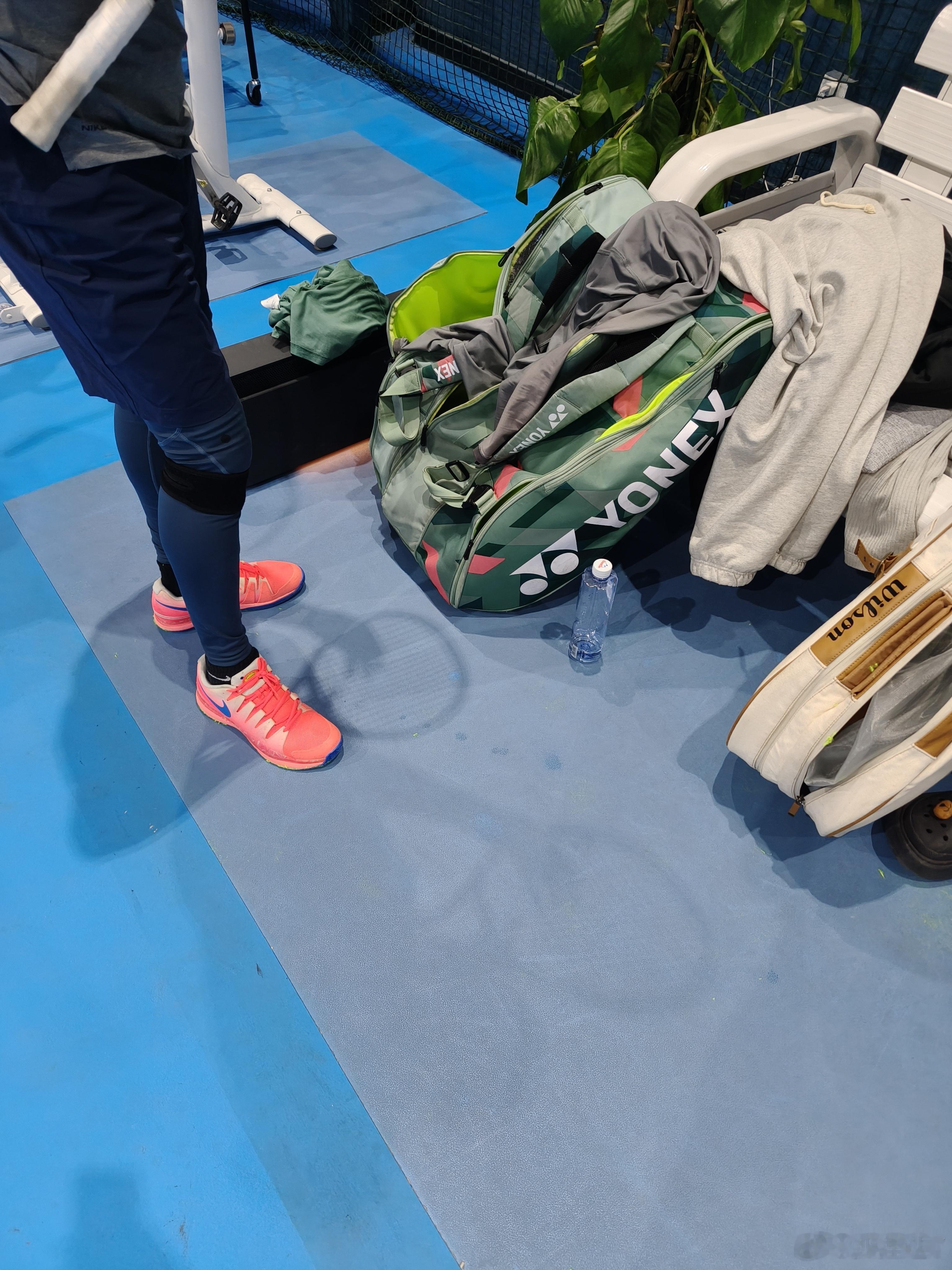 又两天没打达到身体所能忍耐的上限了，约上水哥、伟哥和“北航弗里茨”张总一起抡了俩