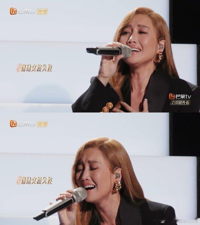 能为歌曲情绪共情到落泪，足见 Alin 的专业与感性。没有华丽技巧，却用最真挚的