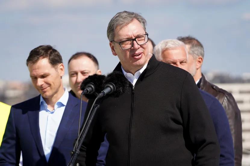 借着匈牙利浪潮，给反对派一个获胜的机会？武契奇总统表示，塞尔维亚将提前举行议会选