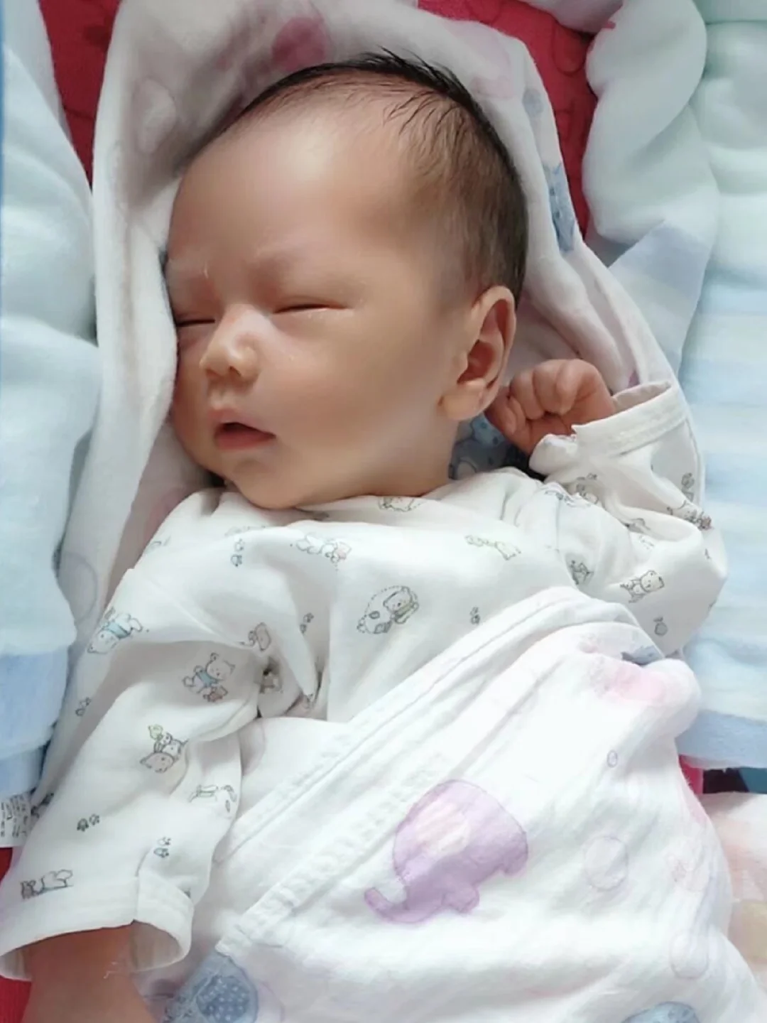 生了是个白白净净小王子