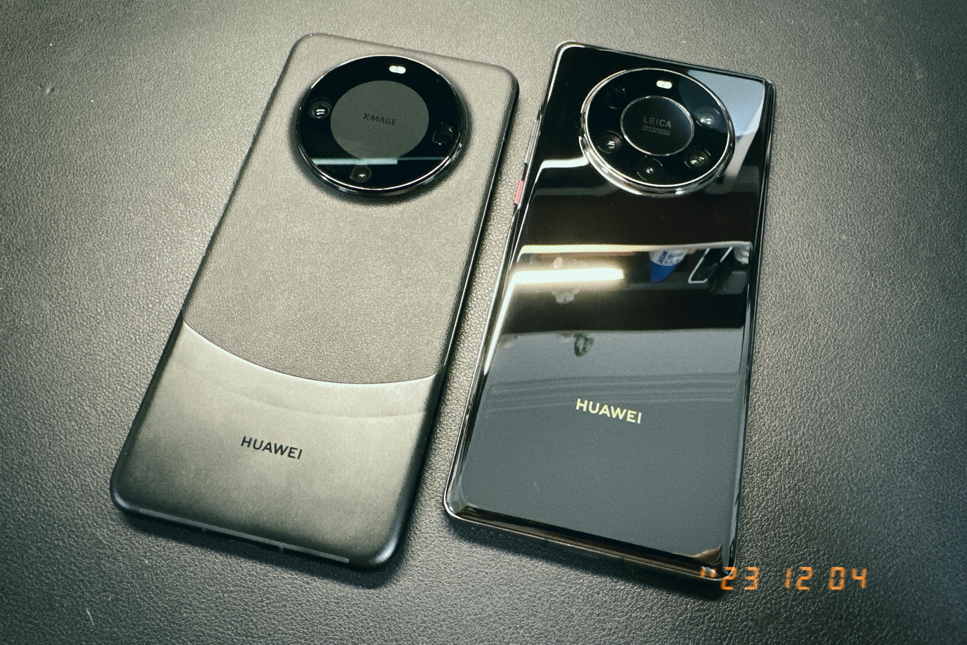 我感觉，Mate40Pro+的颜值还是比Mate60Pro+高。 ​​​