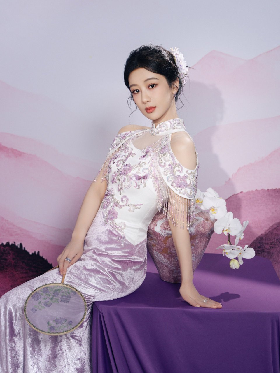 时光静好，与君语；细水流年，与君同；繁华落尽，与君老