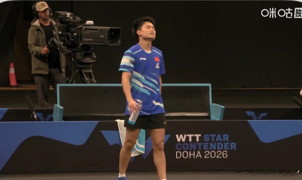 周启豪2-1温瑞博你不要着急 他很着急 