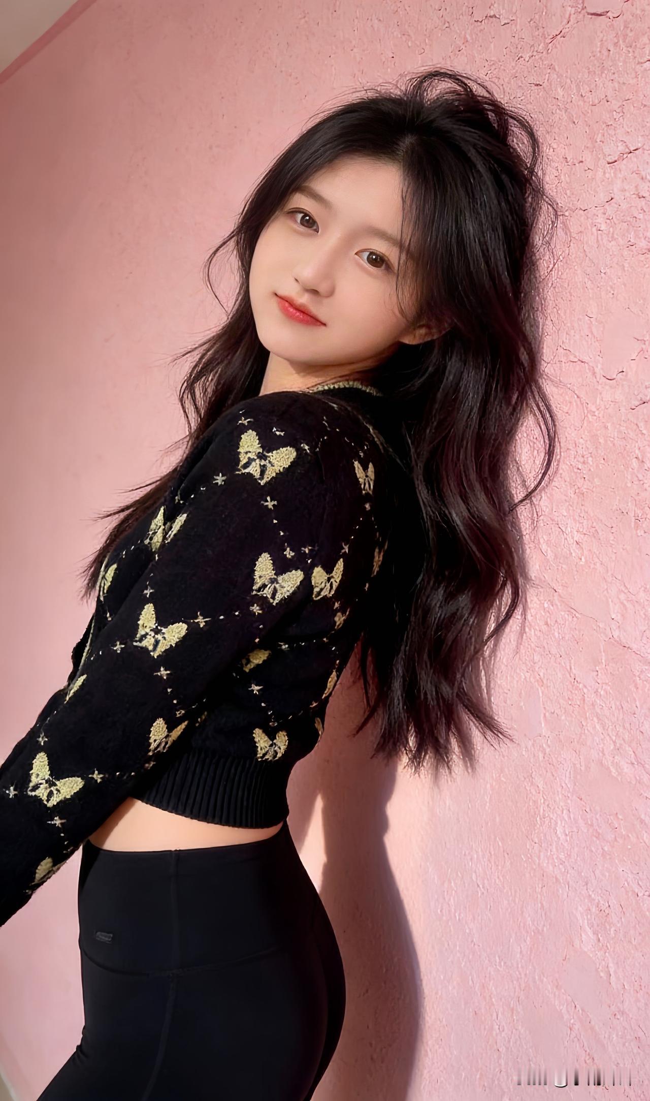 我就问问你，姐姐这算不算背影杀？背影杀 背影杀美 甜辣妹背影杀 背影杀图片 背影