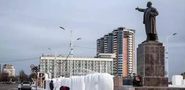 中俄为什么不能成为朋友，有的只是利益关系，还是全面战略协作伙伴。
有人疑惑为啥不