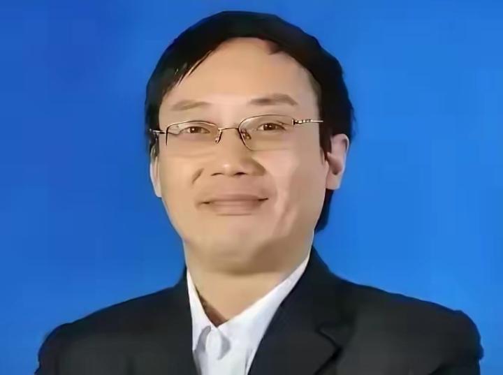 8月17日，汤家凤公开发声，一番表态直接引发网友热烈讨论。

在他看来，不能因为