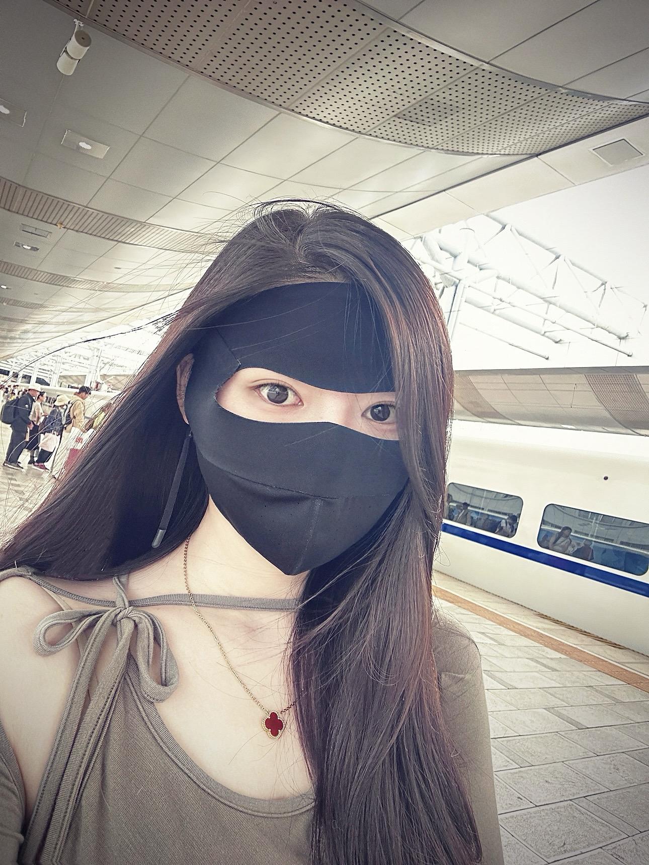 执手相看泪眼 竟无语凝噎