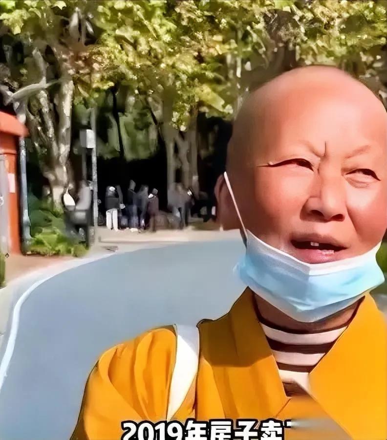 上海妈妈断舍离太狠！

卖房588万全捐寺庙，

女儿却在街头流浪…这位上海单亲