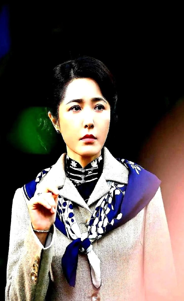 曾黎“面瘫”表演背后的深意！
生死瞬间的0.5秒眼泪，
你敢尝试吗？

最近，曾