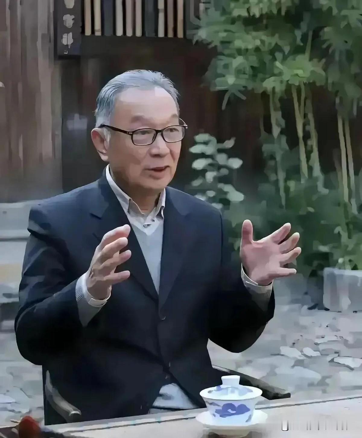 亲情，有时候就像那条看不见的线，连接着我们每一个人。从我小时候起，家里的每一个亲