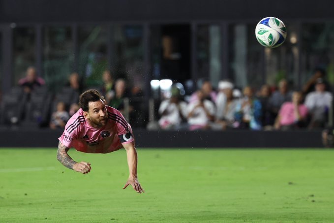 半场战罢，迈阿密国际1比0纳什维尔，“飞翔的阿根廷人”头球破门帮助主队领先怎么评